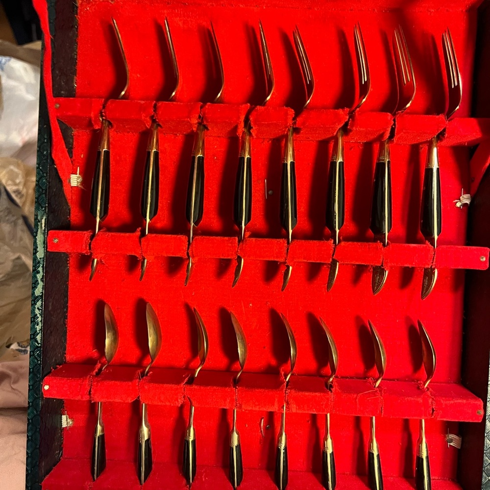 ⭐️HOST PICK⭐️Made In Thailand 🇹🇭 gold plated silverware .